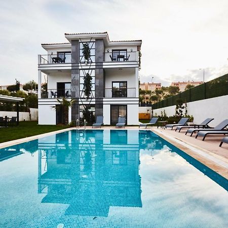 Ruwais Hotel Çeşme Exterior foto
