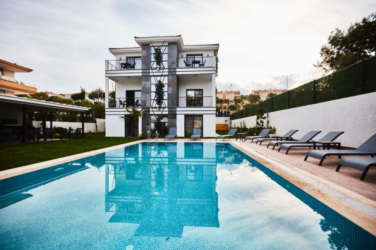 Ruwais Hotel Çeşme Exterior foto